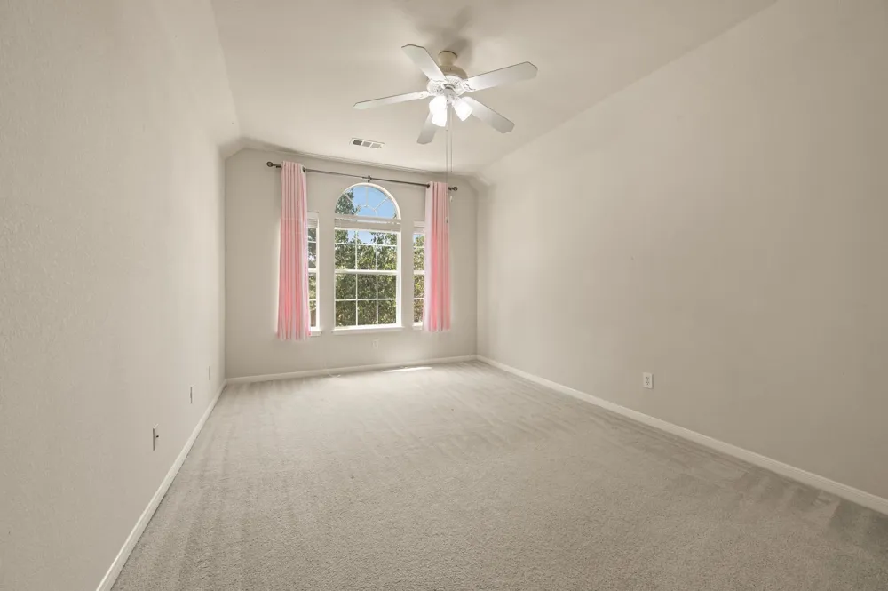 1302 Parkside Drive Mansfield, TX 76063