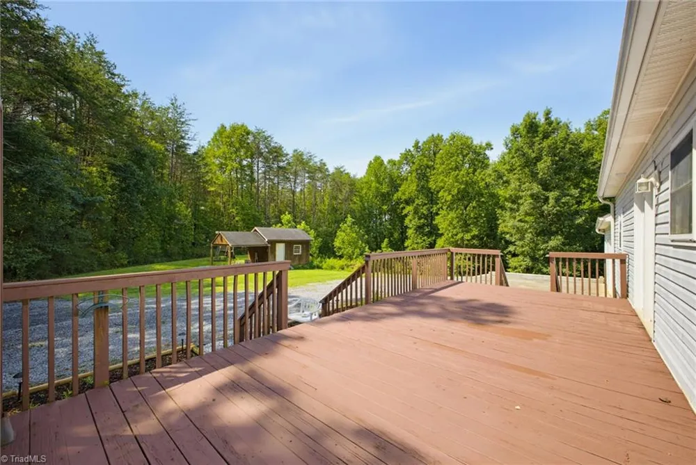 3636 Shacktown Road Yadkinville, NC 27055