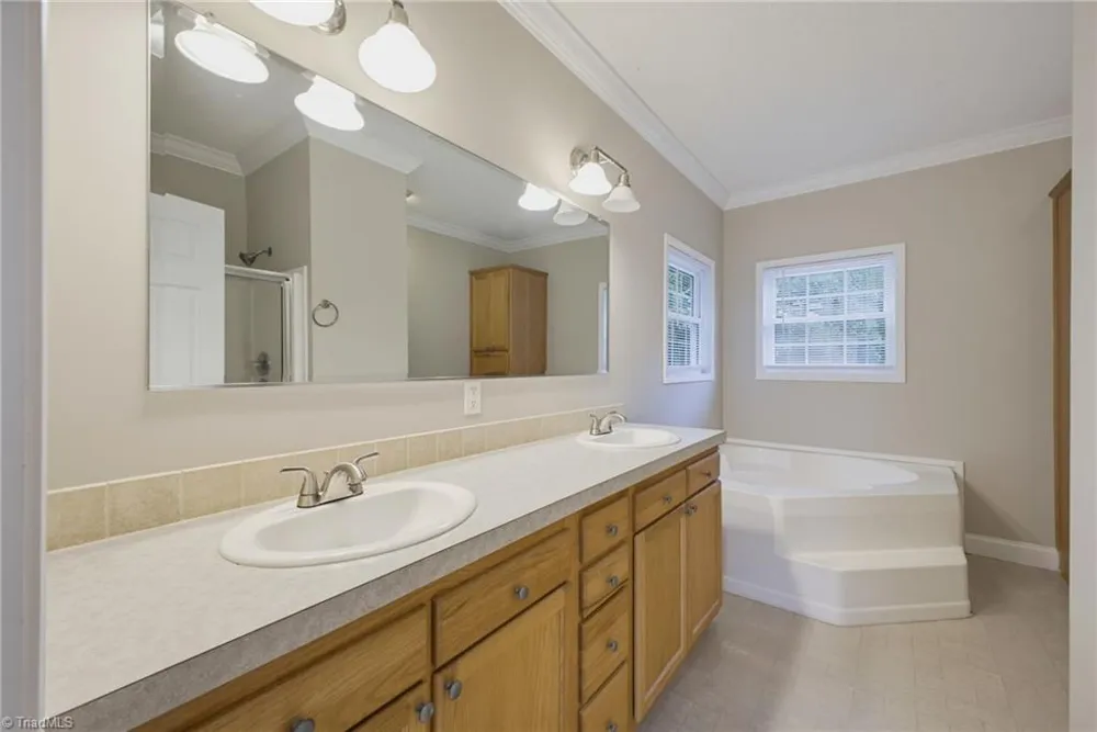 3636 Shacktown Road Yadkinville, NC 27055