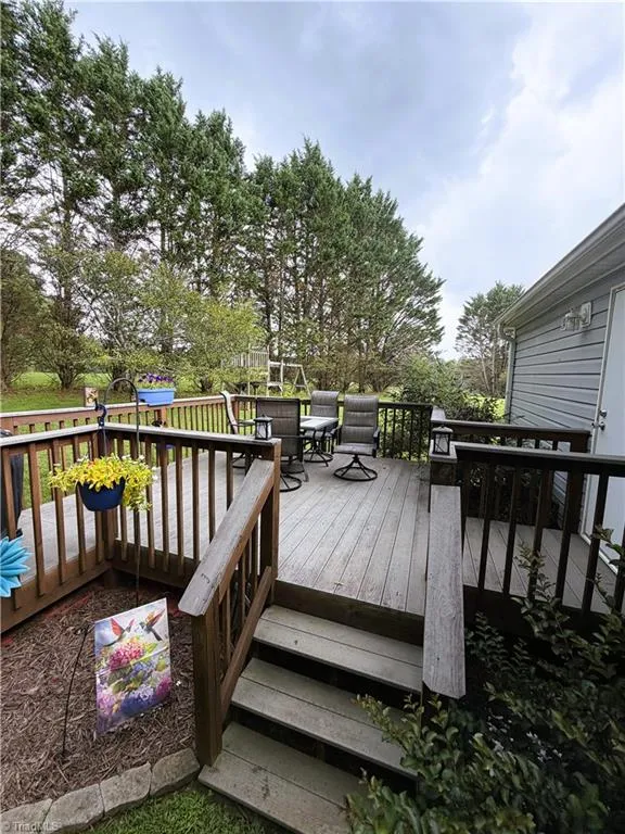 1094 Traphill Union Road Traphill, NC 28685