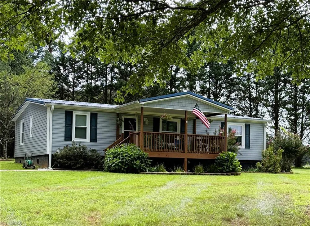 1094 Traphill Union Road Traphill, NC 28685