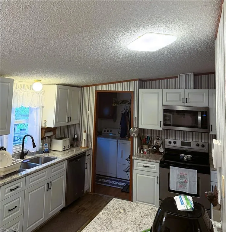 1094 Traphill Union Road Traphill, NC 28685