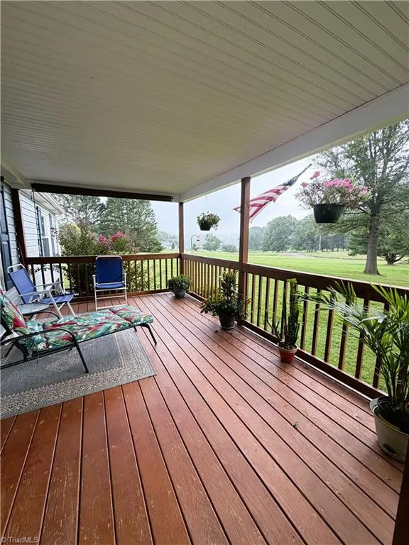 1094 Traphill Union Road Traphill, NC 28685