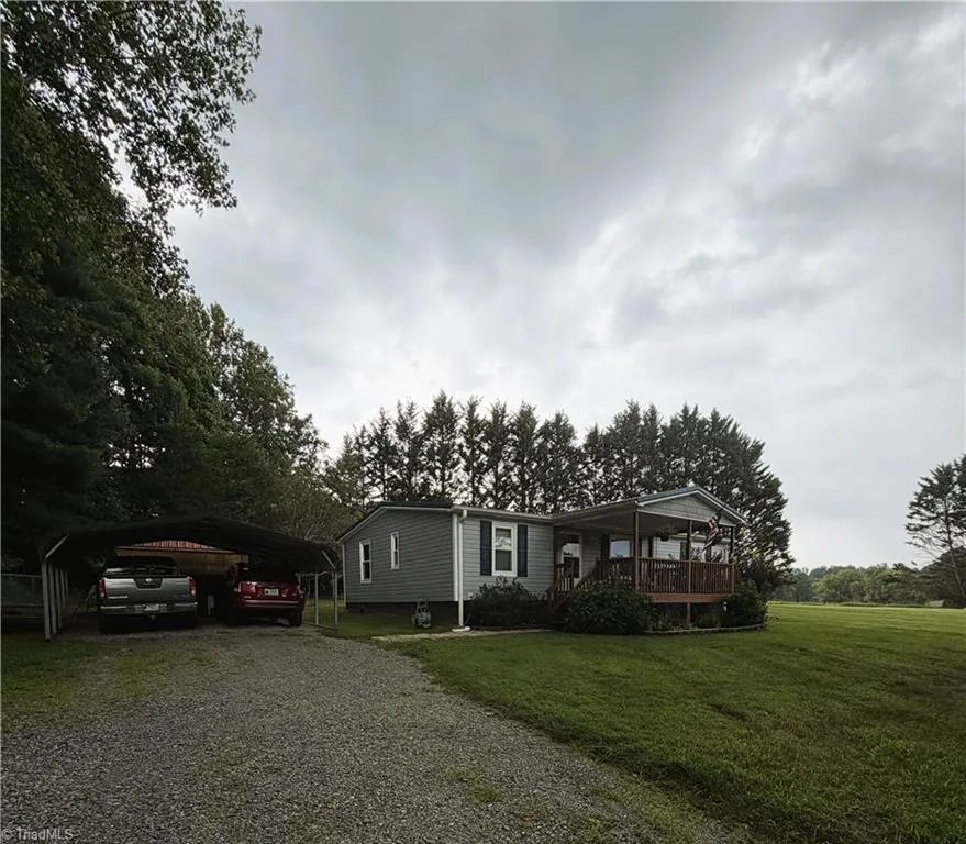 1094 Traphill Union Road Traphill, NC 28685