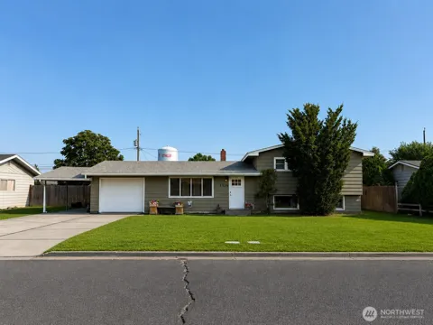 1326 E Elm Street