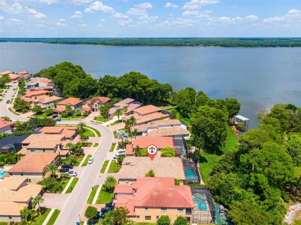 2622 GRAND LAKESIDE DRIVE Palm Harbor, FL 34684