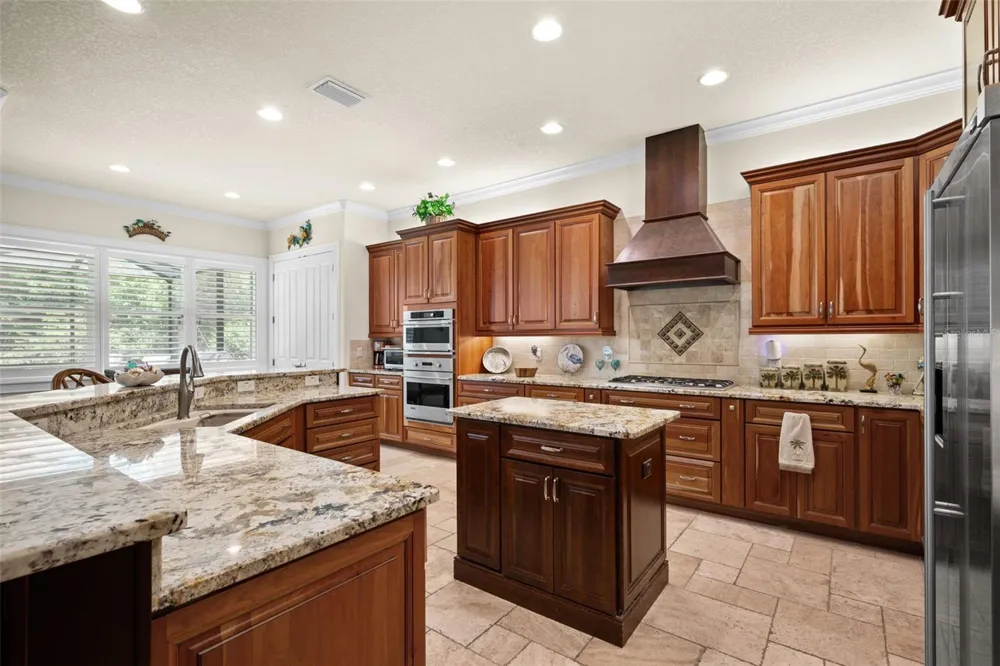 2622 GRAND LAKESIDE DRIVE Palm Harbor, FL 34684