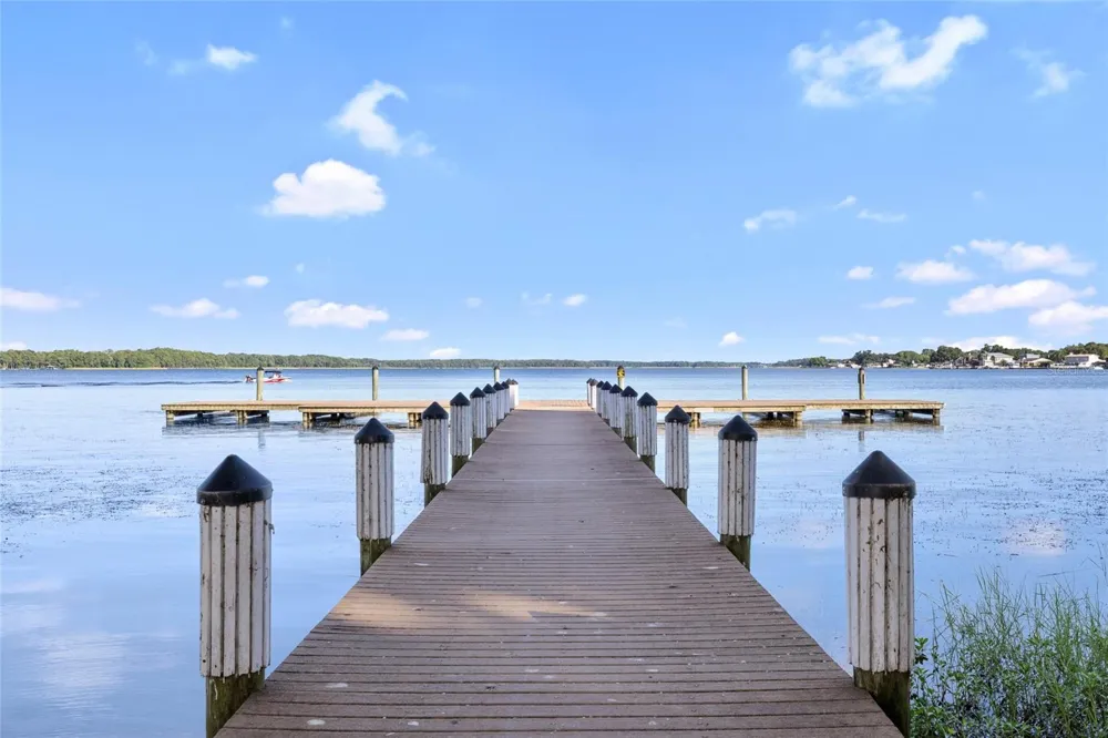 2622 GRAND LAKESIDE DRIVE Palm Harbor, FL 34684