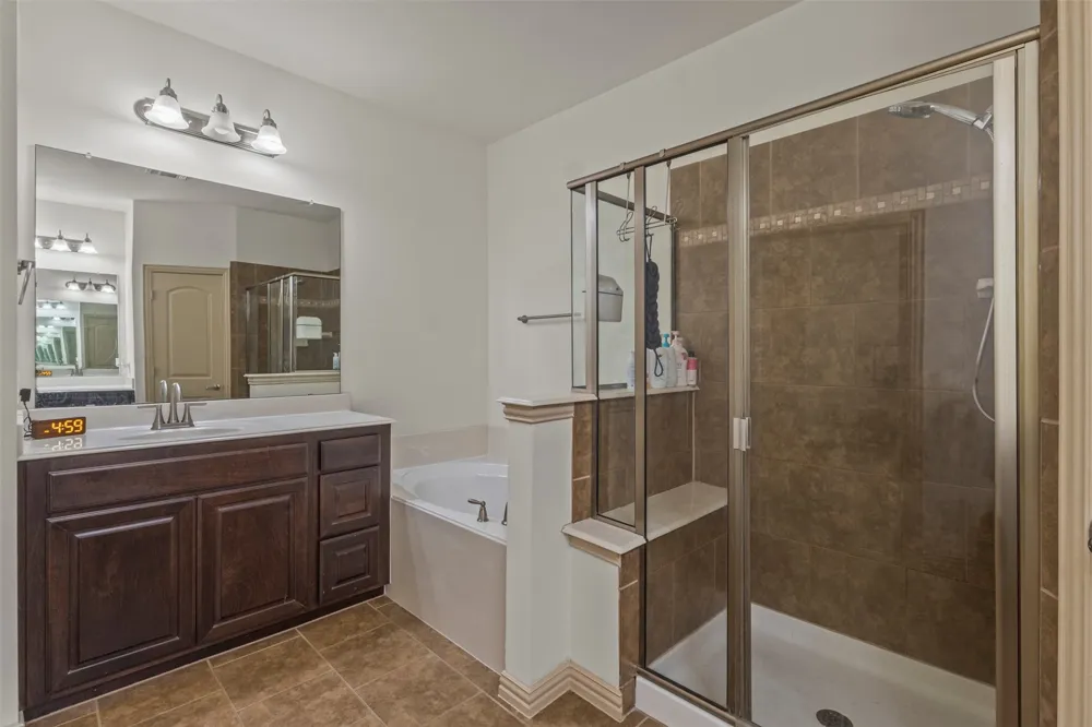 4940 Empire Way Irving, TX 75038