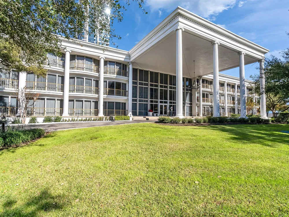5050 Ambassador Way #218 Houston, TX 77056