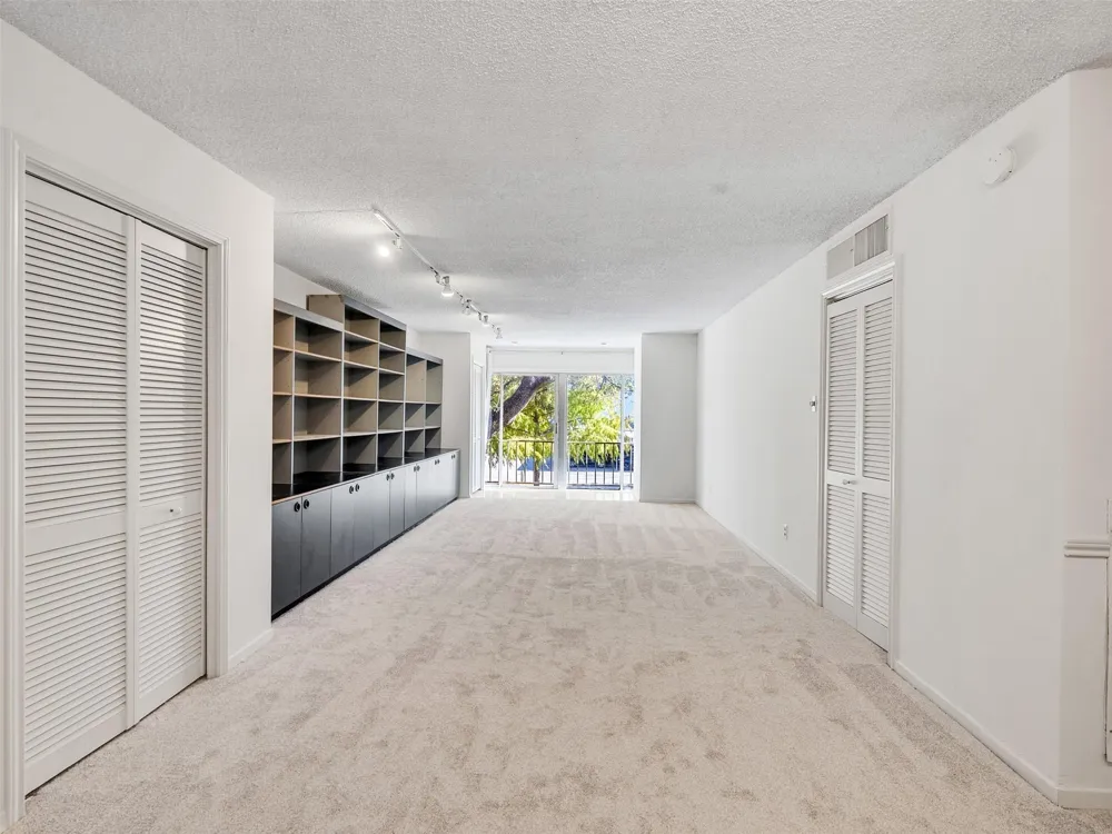 5050 Ambassador Way #218 Houston, TX 77056
