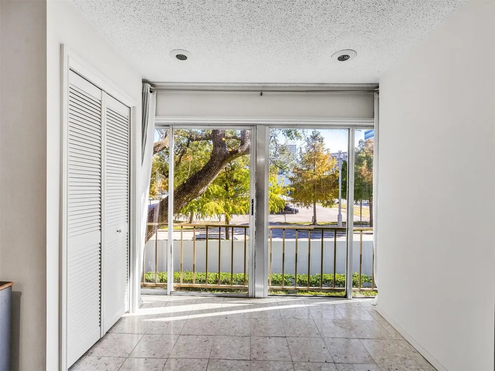 5050 Ambassador Way #218 Houston, TX 77056