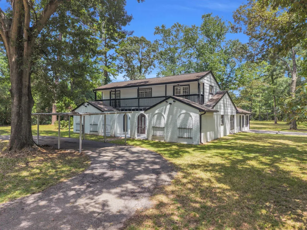 33102 Rollingwood Drive Pinehurst, TX 77362