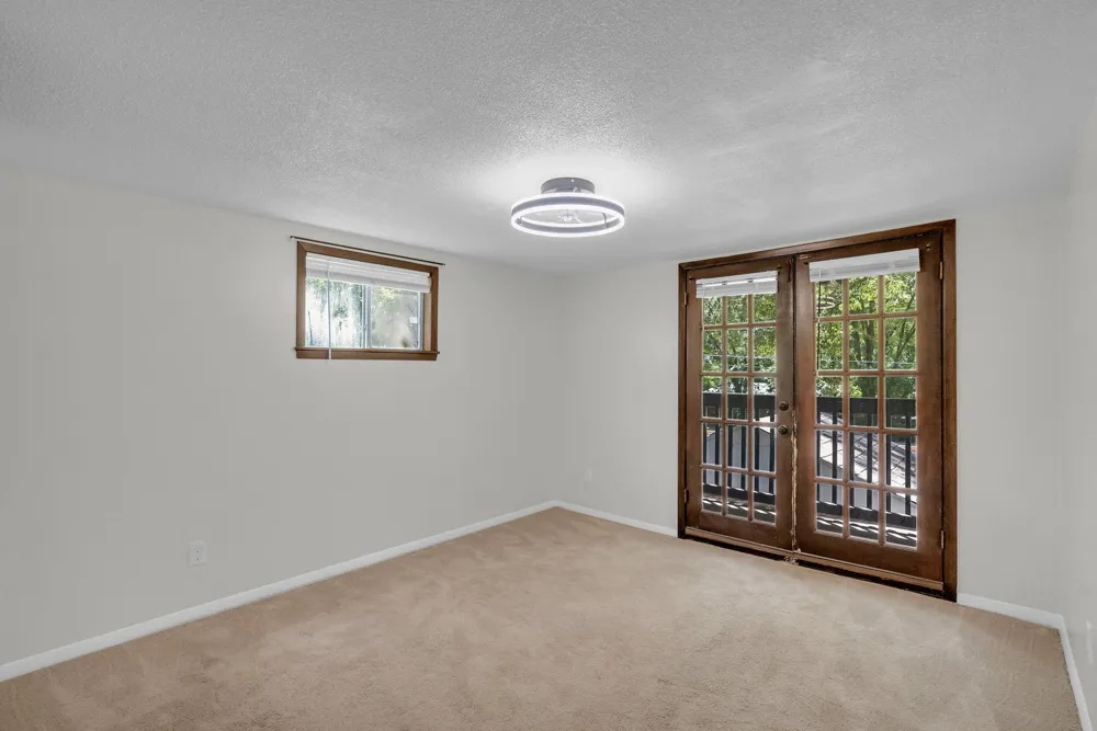 33102 Rollingwood Drive Pinehurst, TX 77362