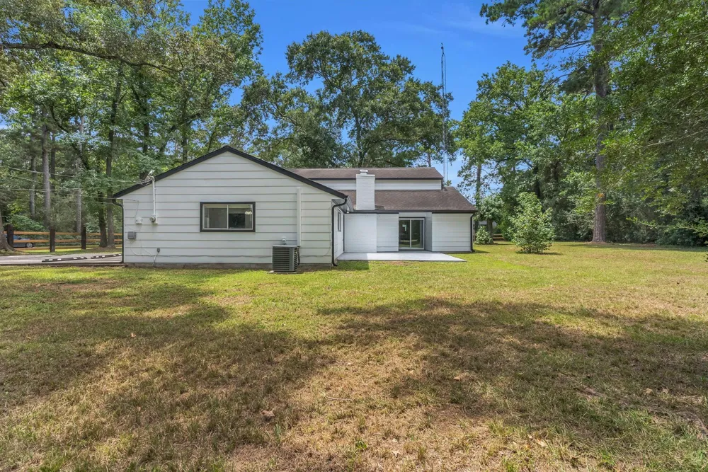 33102 Rollingwood Drive Pinehurst, TX 77362