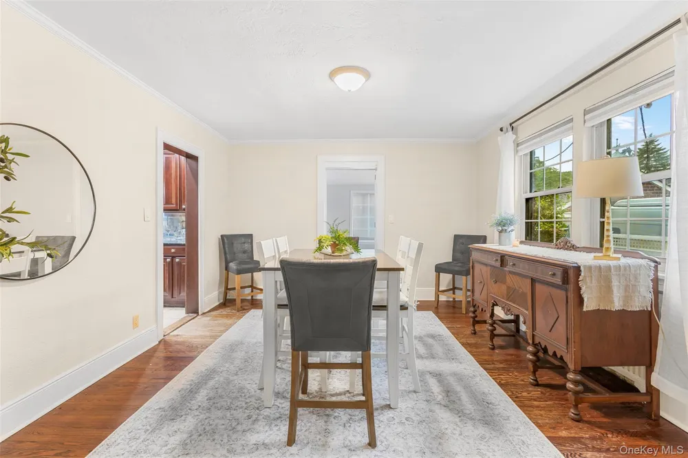 254 E Argyle Street Valley Stream, NY 11580