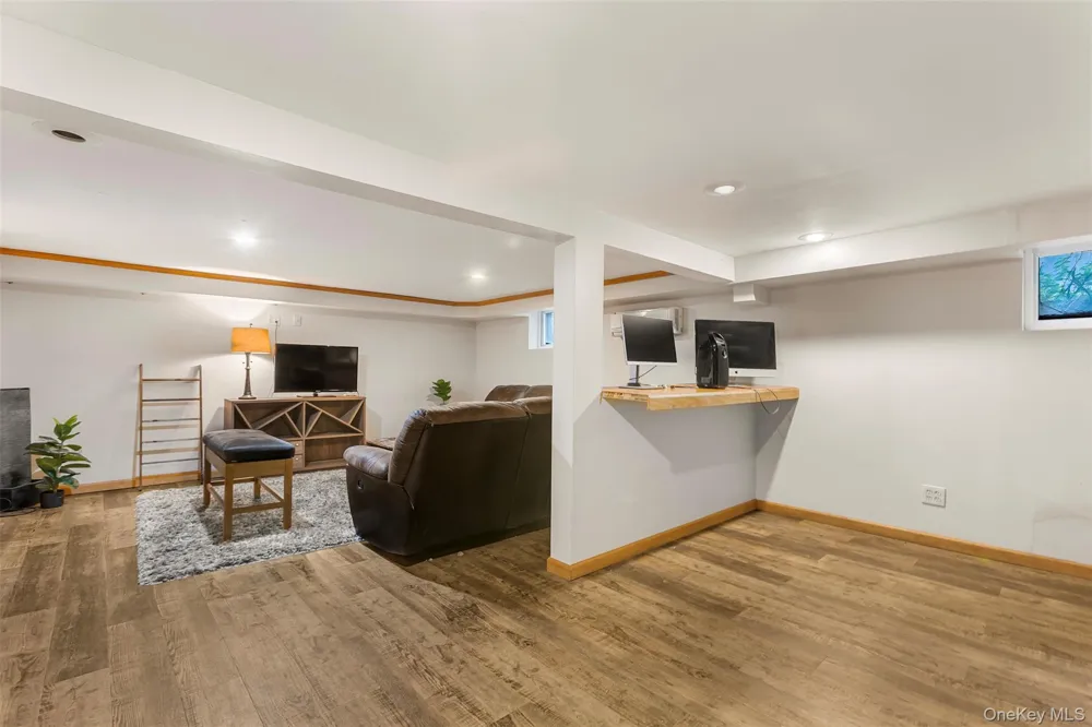 254 E Argyle Street Valley Stream, NY 11580
