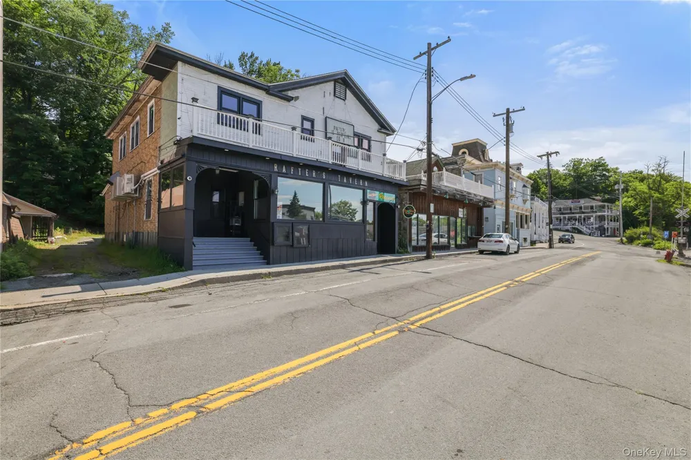 28 Upper Main Street Callicoon, NY 12723