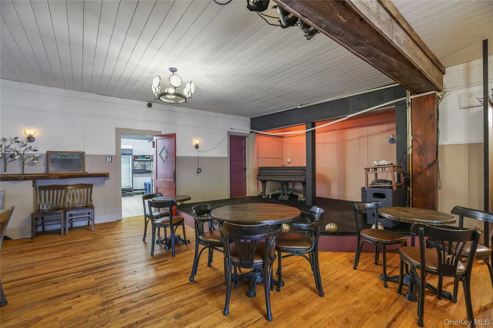 28 Upper Main Street Callicoon, NY 12723