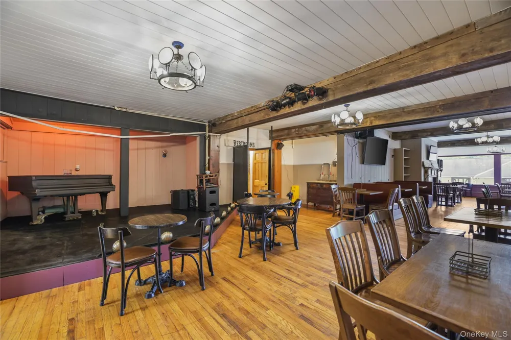 28 Upper Main Street Callicoon, NY 12723