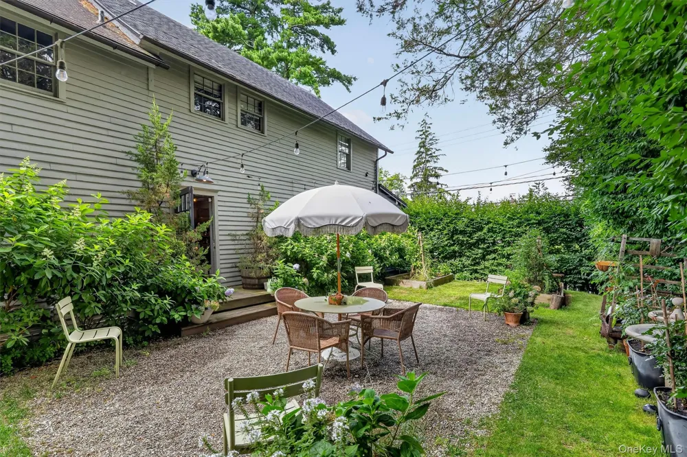 259 Westchester Avenue Pound Ridge, NY 10576
