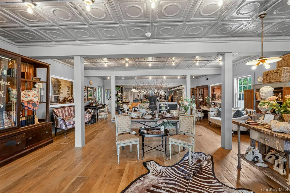 259 Westchester Avenue Pound Ridge, NY 10576