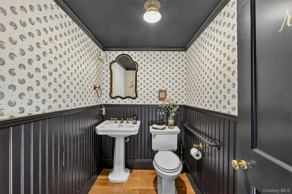 259 Westchester Avenue Pound Ridge, NY 10576