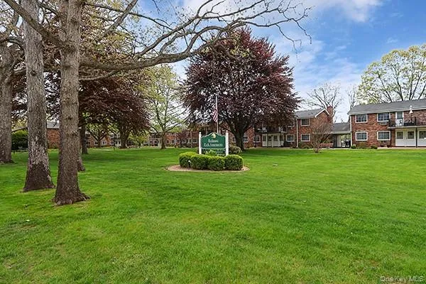 178 Jervis Avenue #178 Farmingdale, NY 11735