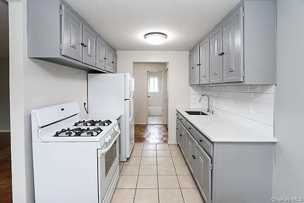 178 Jervis Avenue #178 Farmingdale, NY 11735