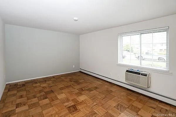 178 Jervis Avenue #178 Farmingdale, NY 11735