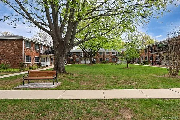 178 Jervis Avenue #178 Farmingdale, NY 11735