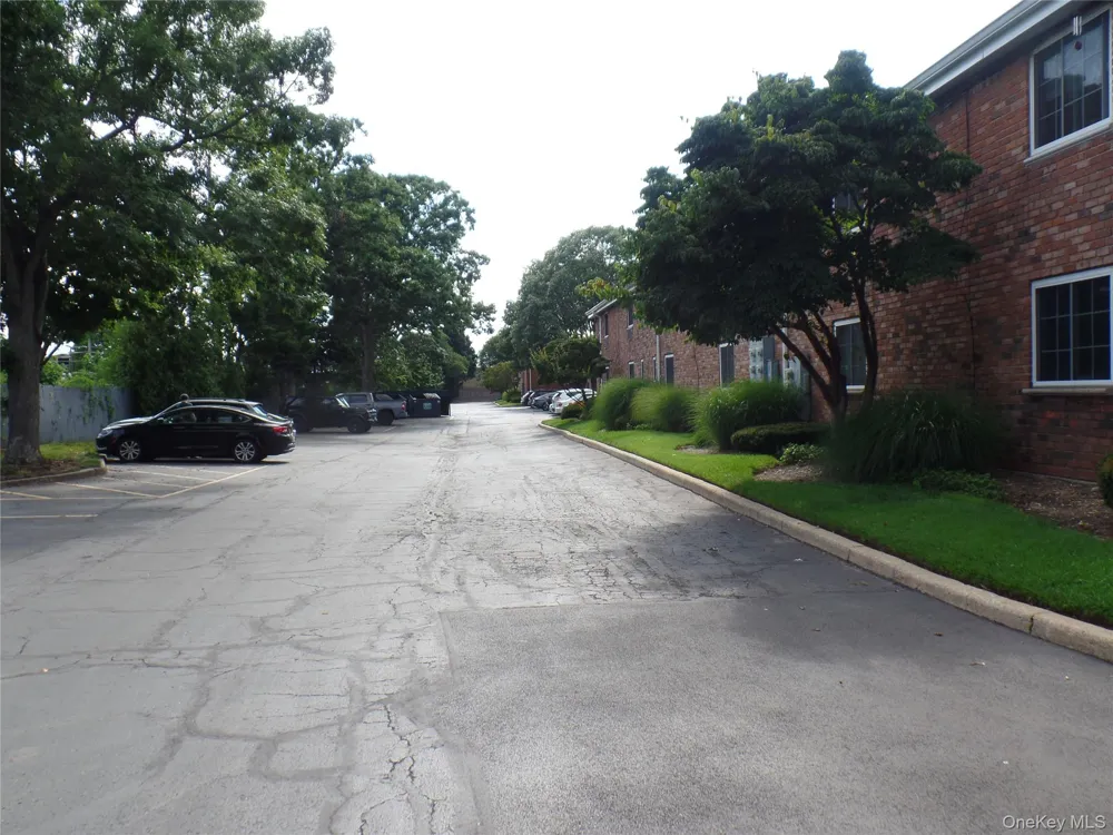 178 Jervis Avenue #178 Farmingdale, NY 11735