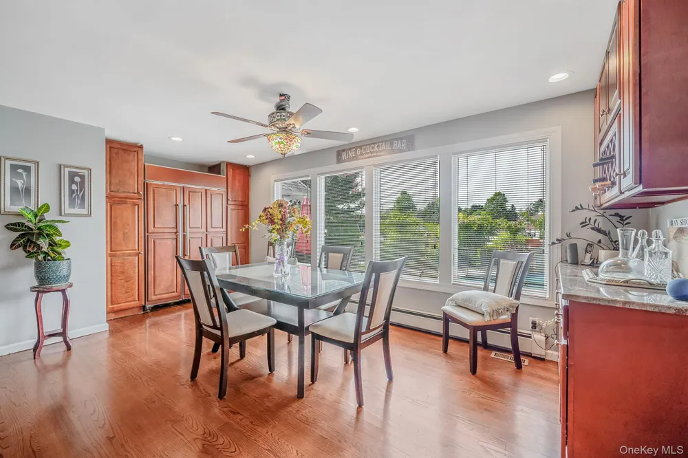 64 Mowbray Avenue Bay Shore, NY 11706