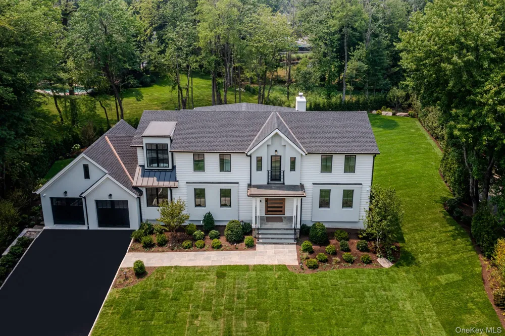 14 Kolbert Drive Scarsdale, NY 10583