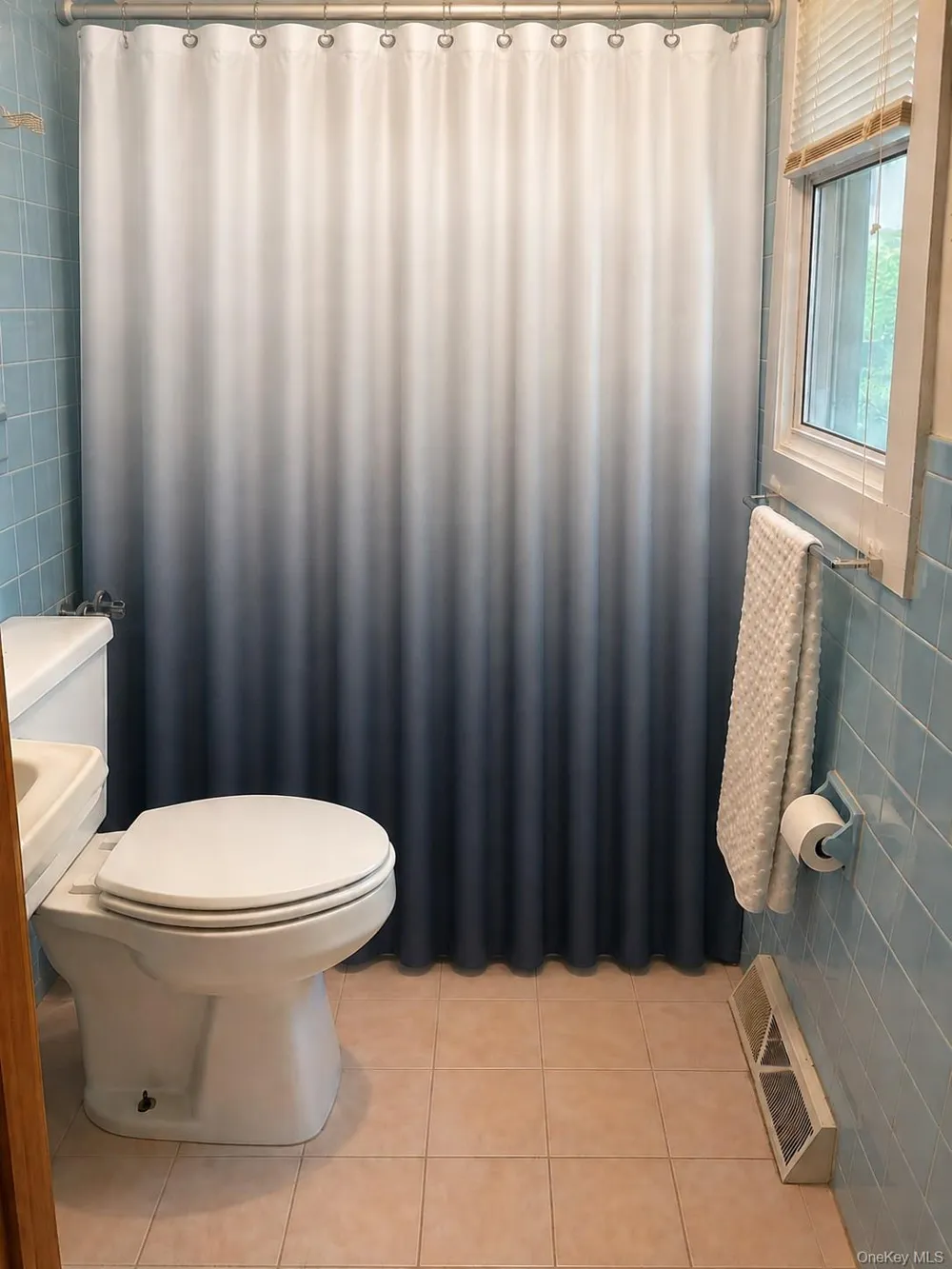 305 Bayville Avenue Bayville, NY 11709