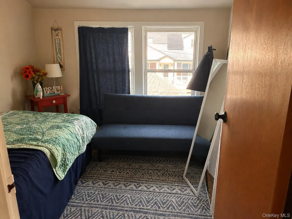 305 Bayville Avenue Bayville, NY 11709