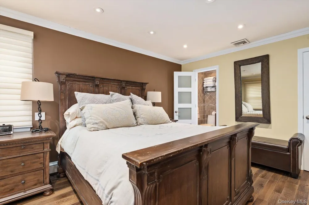 1118 Howard Drive Westbury, NY 11590