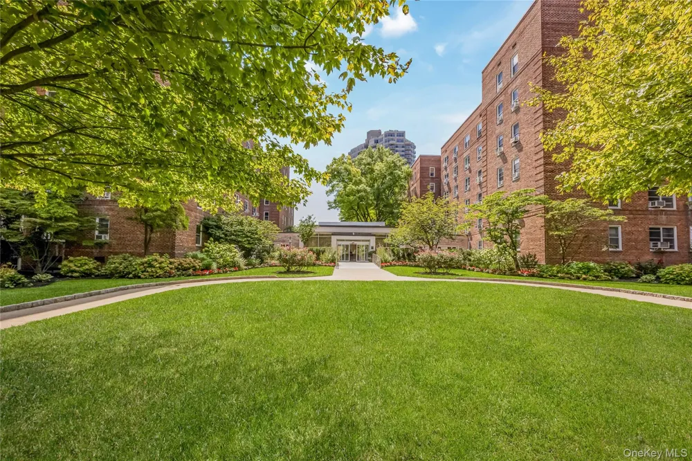 112-20 72nd DRIVE #C43 Forest Hills, NY 11375