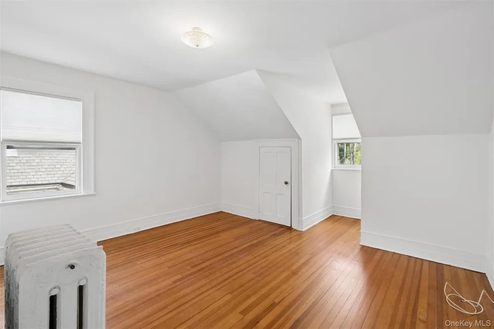 208A Wheatley Road Old Westbury, NY 11568