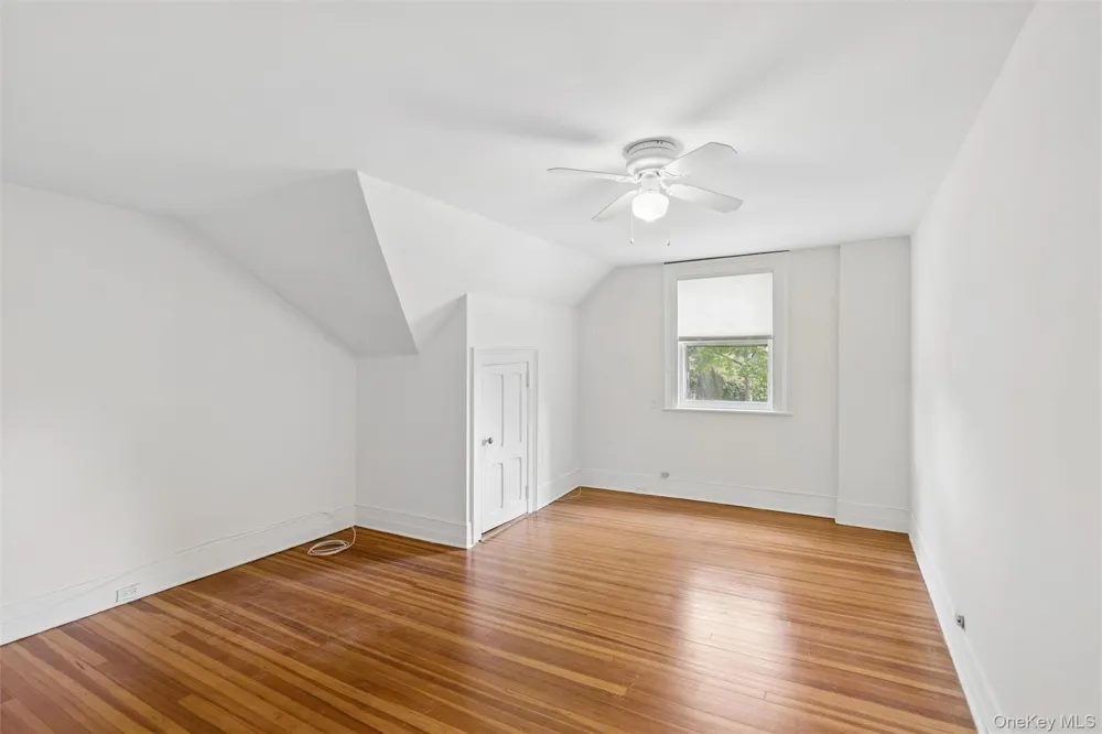 208A Wheatley Road Old Westbury, NY 11568