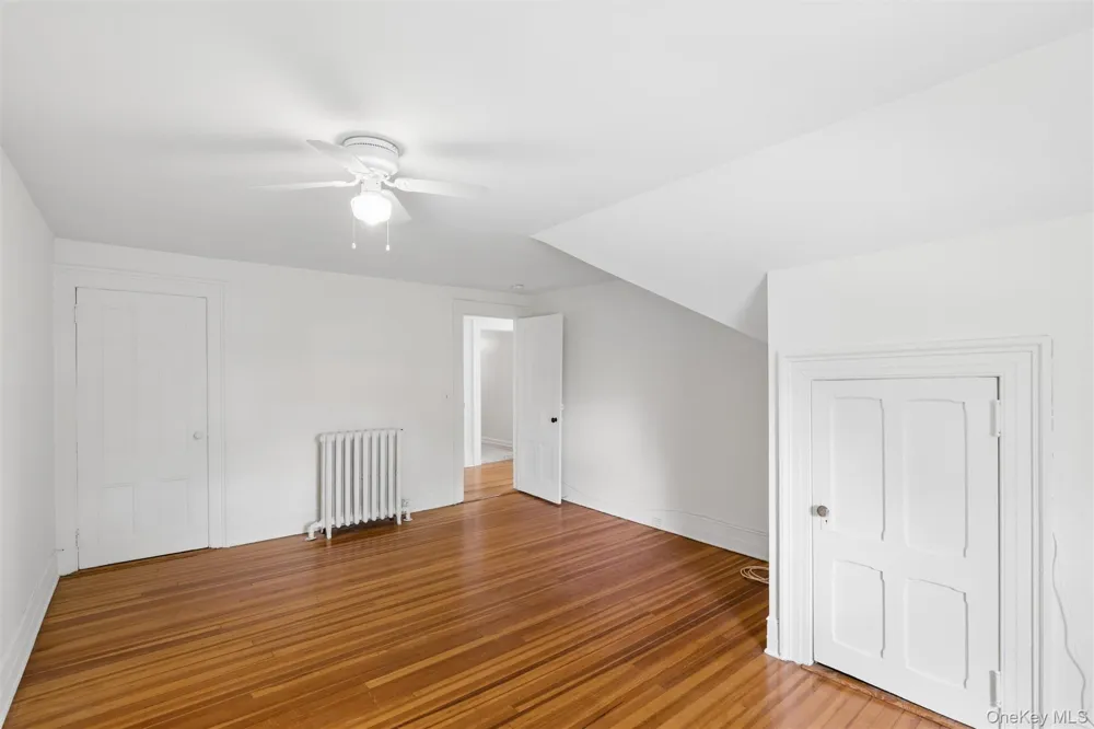 208A Wheatley Road Old Westbury, NY 11568
