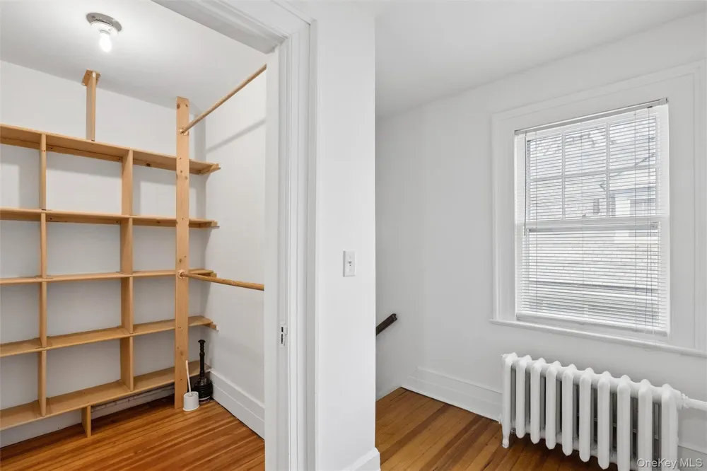 208A Wheatley Road Old Westbury, NY 11568