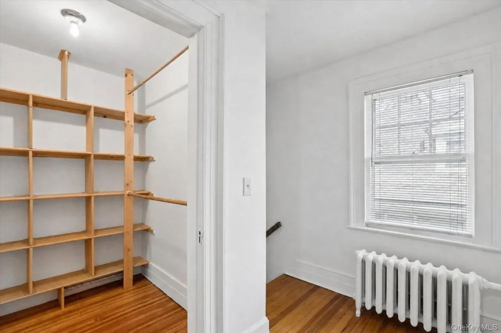 208A Wheatley Road Old Westbury, NY 11568
