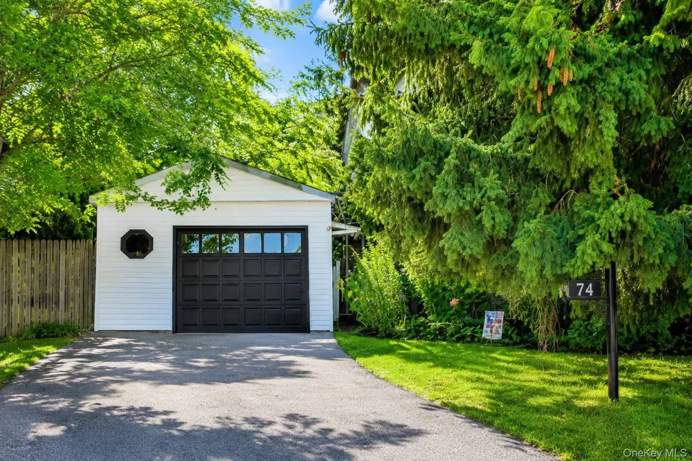1 Glen Cove Drive Glen Head, NY 11545