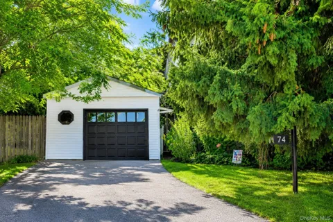 1 Glen Cove Drive