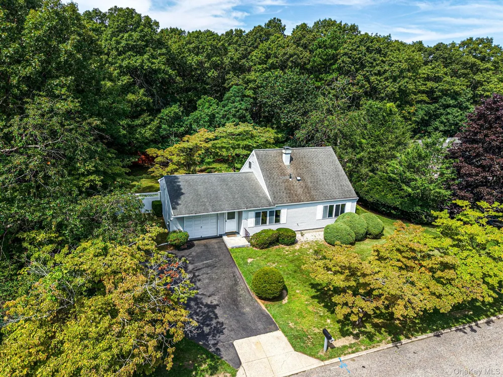 1050 Sipp Avenue Medford, NY 11763