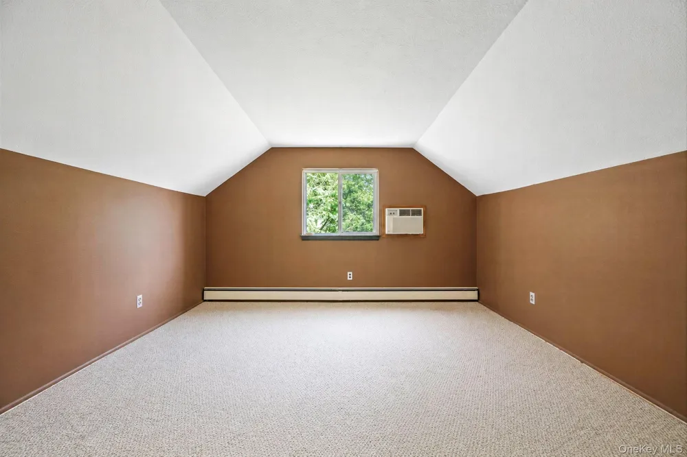 1050 Sipp Avenue Medford, NY 11763
