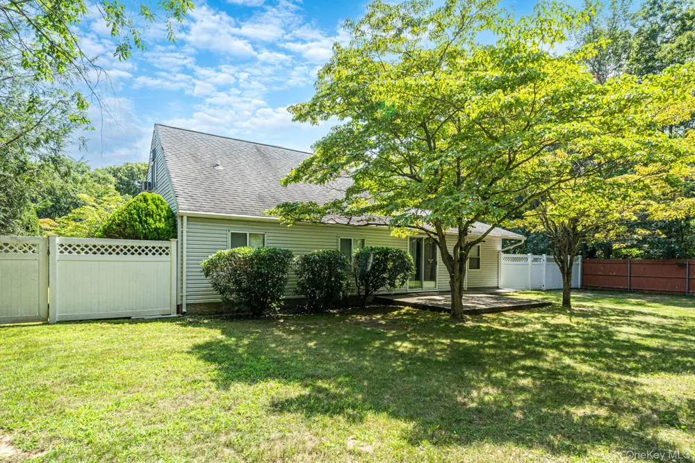 1050 Sipp Avenue Medford, NY 11763