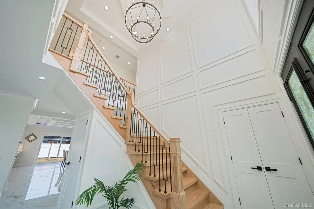 1089 Linden Street Valley Stream, NY 11580