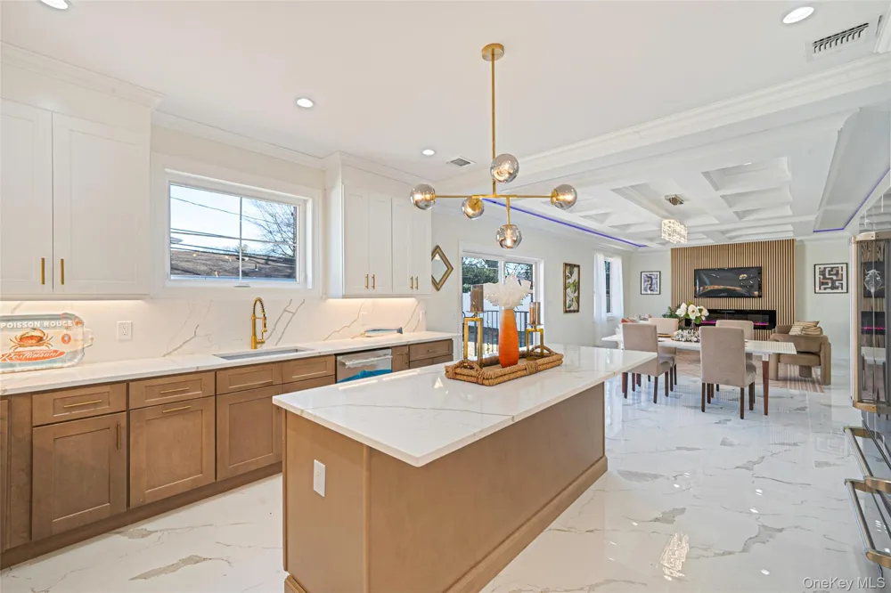 1089 Linden Street Valley Stream, NY 11580